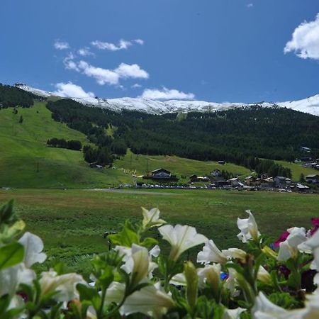 Hotel Baita Della Luna Livigno Exterior foto