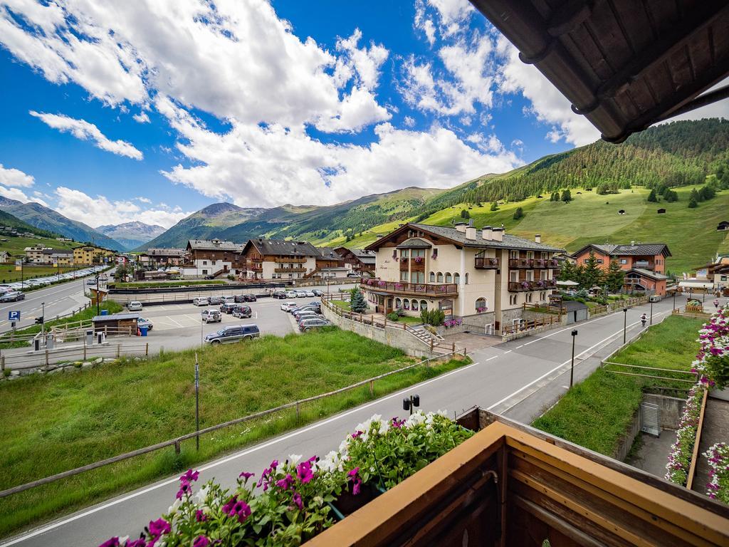 Hotel Baita Della Luna Livigno Exterior foto